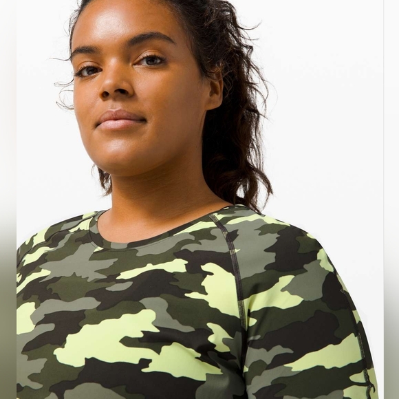 Lululemon UVP Run Short SleeveHeritage 365 Camo Crispin Green Multi - Picture 2 of 5